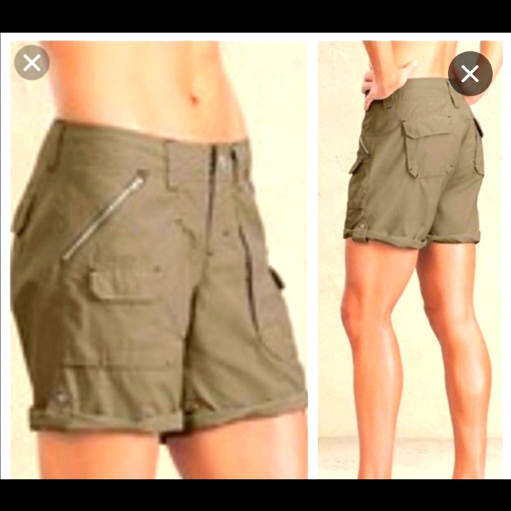 Athleta coastal cargo shorts 16 olive